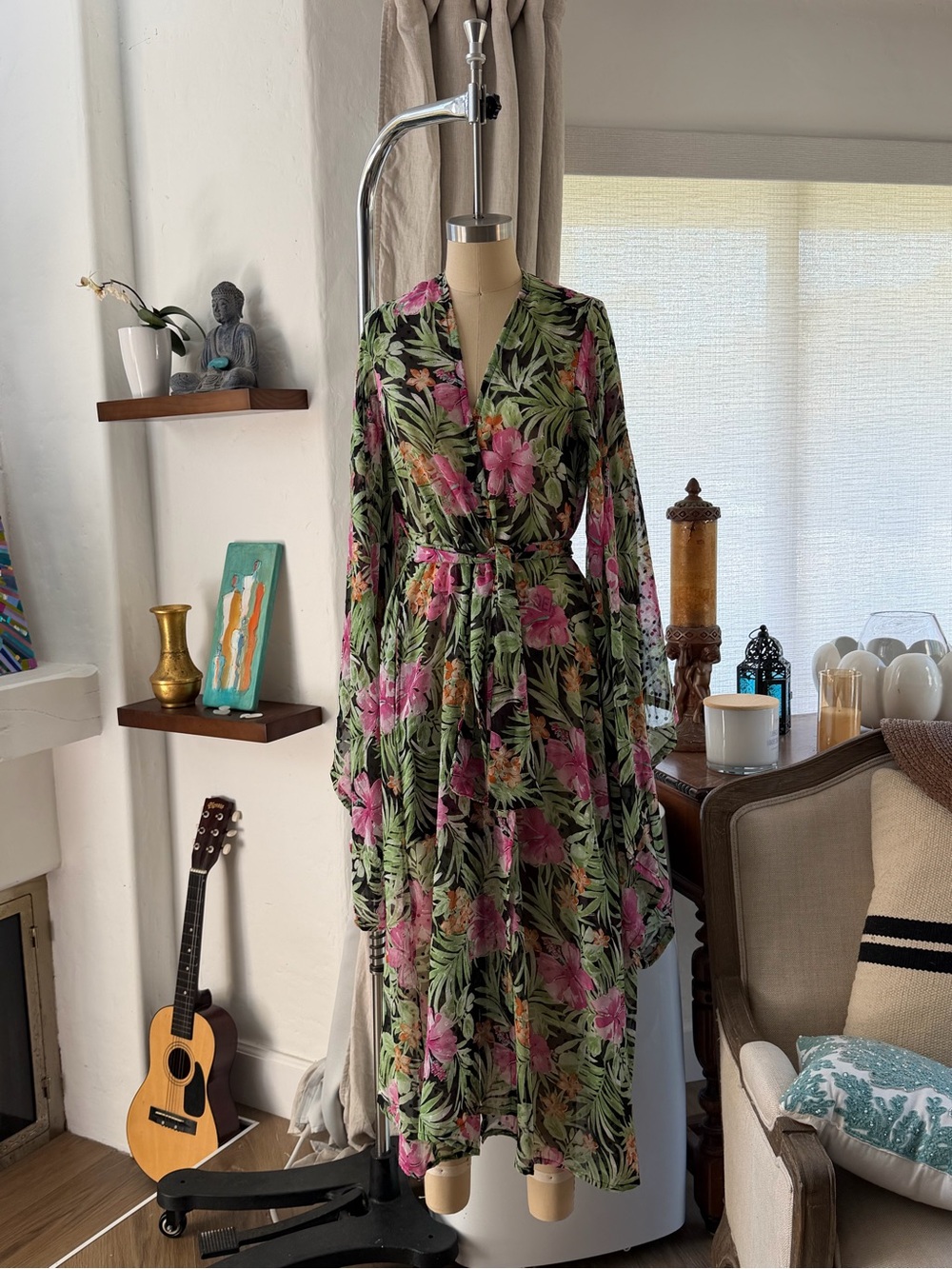 Jennafer Grace - limited edition & handmade
Green and Pink Floral Kimono - Sma